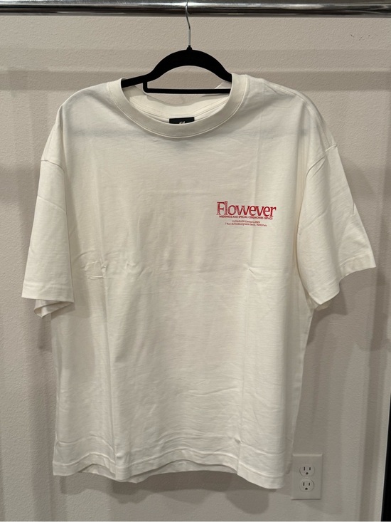 H&M Other - H&M Black and White Relaxed Tee Tag Detail